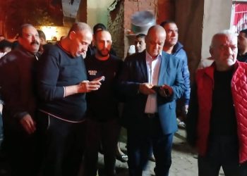 قوات الحماية المدنية تدفع بسيارات إطفاء لإخماد حريق هائل بالشرابية