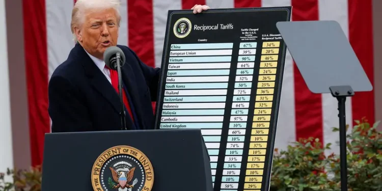 زيادة في الأسعار.. خبير يكشف تأثير رسوم ترامب على أجهزة المحمول في مصر