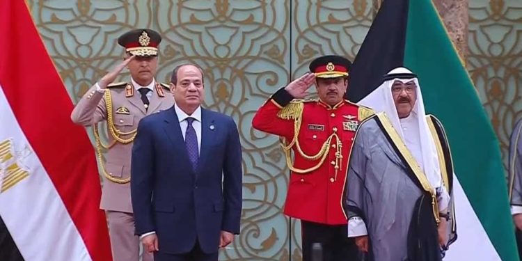 مراسم استقبال الرئيس السيسي في الكويت | صور