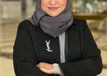 إنجاز عربي مشرف.. تكريم نادية الصايغ رائدة رعاية أيتام أصحاب الهمم بمؤتمر المنجزين العرب