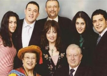 تفاصيل السعي للصلح بين أحفاد الدكتورة نوال الدجوي | صور