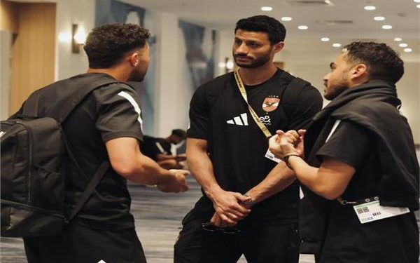 بعثة الأهلي تغادر فندق الإقامة لمطار ميامي لمواجهة بالميراس