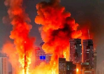 إنتشار الحرائق فى تل أبيب جراء هجمات الموجة الأولى من الرد الاإيراني