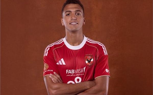 الأهلي يعلن عن ضم مدافع الزمالك لمدة 5 سنوات قادمة