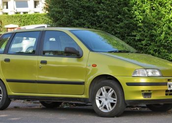 بـ 80 ألف جنيه .. أرخص سيارة فى مصر “فيات بونتو موديل 1998 “