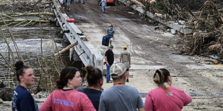 أمريكا :وقف البحث عن ضحايا الفيضانات في تكساس