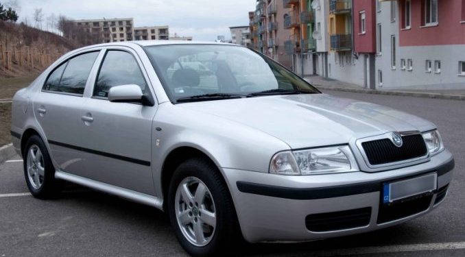 بـ 420 ألف جنيه ..أرخص سيارة أتوماتيك في مصر “سكودا أوكتافيا موديل 2003 “