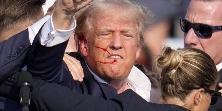 بعد محاولة اغتيال ترامب .. إيقاف 6 عناصر من الخدمة السرية مؤقتاً عن العمل