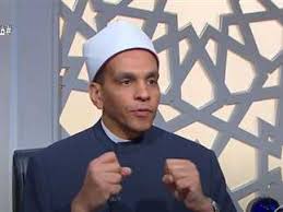 هل اظهار جزء من الشعر من الحجاب حرام؟.. أمين الفتوى يجيب