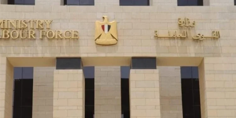 الراتب 500 دولار شهرياً .. وزارة العمل : 3 فرص عمل بـ لبنان في مجالات الزراعة