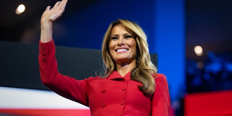 ميلانيا ترامب ترسل رسالة شخصية إلى بوتين مع الرئيس الأمريكي.. اعرف محتواها