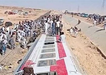 التقارير الاولية .. 3 وفيات و94 مصابا في حادث انقلاب قطار بمطروح