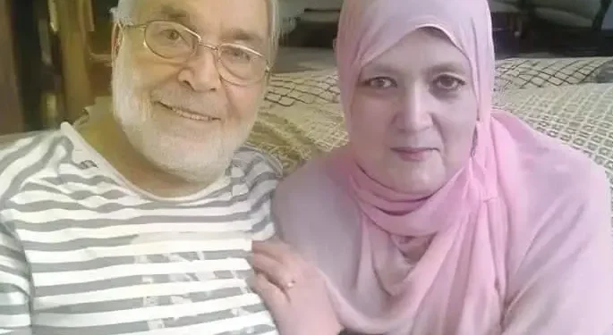 شمس البارودي ترد على منتقديها للنشر علي الفيسبوك”أكتب وزوجي على قيد الحياة”