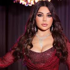 هيفاء وهبي تكشف موعد طرح ألبومها الغنائي