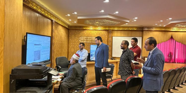 رئيس المعاهد الأزهرية يتابع عمليات امتحانات الثانوية الأزهرية للدور الثاني وانضباطها