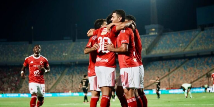 مفاجأة في تشكيل الأهلي أمام بيراميدز في الدوري