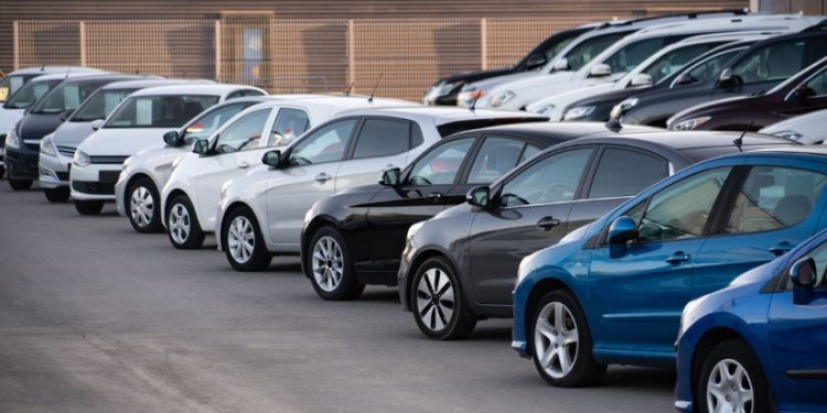 هل أسعار السيارات انخفضت بنسبة 25%.. ؟ والأنسب حالياً للشراء