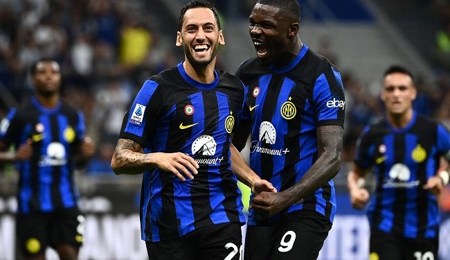 إنتر ميلان يضرب ساسولو  بثنائية مثيرة في الدوري الإيطالي
