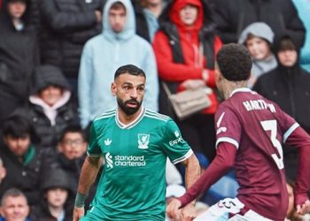 محمد صلاح يقود ليفربول لخطف فوز صعب على بيرنلي في الوقت الضائع
