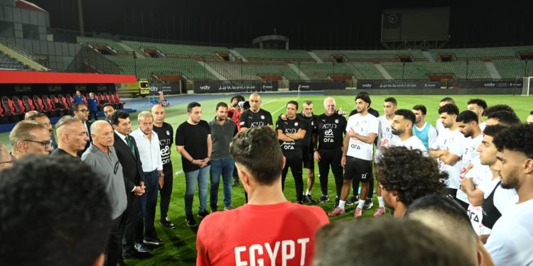 وزير الرياضة يشهد تدريبات المنتخب لـ مؤازرة اللاعبين قبل مواجهة إثيوبيا بتصفيات كأس العالم
