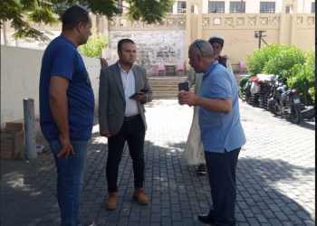 المهندس أحمد مكي يقود حملة لرفع الإشغالات والتفتيش على المحال بالشيخ زايد