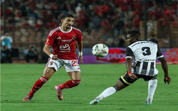 بـ 10 لاعبين .. الاهلي يتغلب على إيجل نوار والحكم الظالم ويتأهل لدور المجموعات بدورى الابطال
