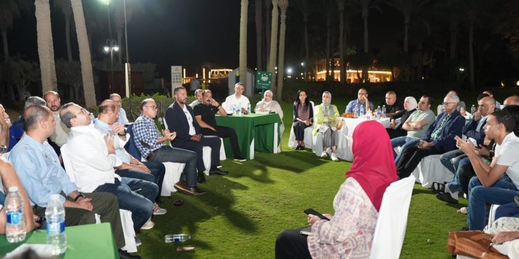 رئيس الرقابة المالية يلتقي بالصحفيين لاستعراض تطور مؤشرات الأداء لتعزيز القطاع المالي