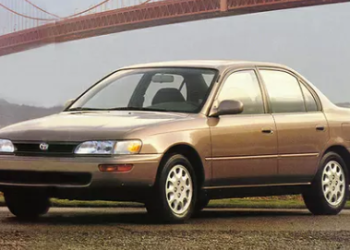 بـ أقل من 200 ألف جنيه..أركب سيارة تويوتا كورولا اليابانية مستعملة في ‏مصر