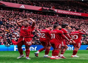 صلاح يقود ليفربول للفوز على أستون فيلا بثنائية نظيفة في الدوري الإنجليزي