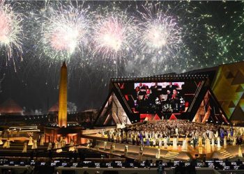 الأنباء الفرنسية “منبهره”تشيد بافتتاح المتحف المصري ” الأكبر في العالم”