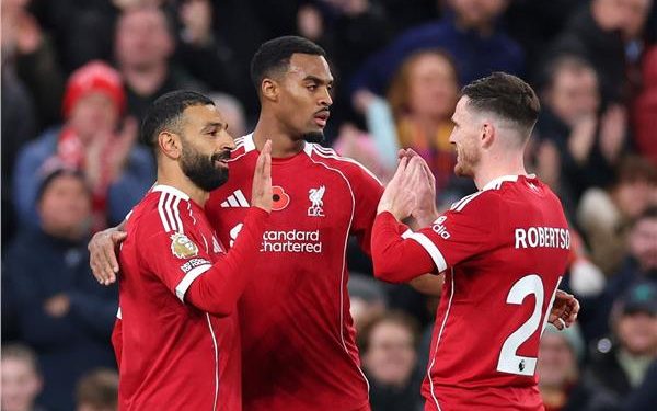 محمد صلاح يقود  هجوم ليفربول أمام  ريال مدريد بدوري الأبطال