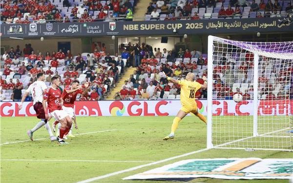 الاهلي يقسو على سيراميكا بثنائية ويتأهل لـ نهائي السوبر المصري بالامارات