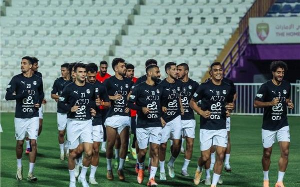 منتخب مصر يخوض تدريباته باستاد العين استعدادا لمواجهة أوزبكستان وديا