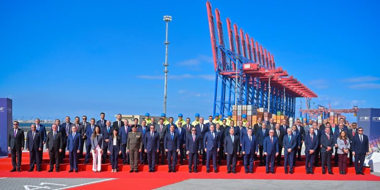 تفاصيل افتتاح الرئيس السيسي المحطات البحرية بالمنطقة الاقتصادية لـ قناة السويس