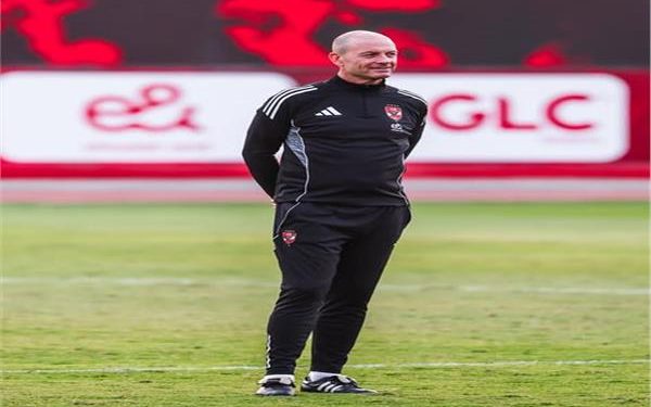 الدنماركي ييس توروب يعلن تشكيل الأهلي أمام  شبيبة القبائل بدورى الابطال