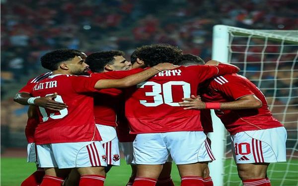 الأهلي يكتسح شبيبة القبائل برباعية قاتلة في افتتاح دور المجموعات الأفريقى 