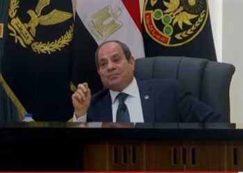 الرئيس السيسي للمصريين: ما تنتخبوش واحد علشان فلوسه