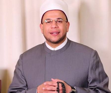 أسامة قابيل يرد على فنانة زعمت أن الله أذن لها بخلع الحجاب: القبول يكون بالالتزام لا بالهوى