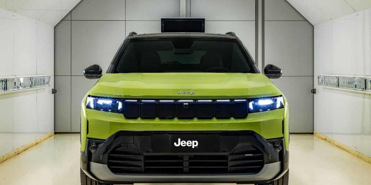 جيب®️ تبدأ إنتاج الطراز الجديد من Compass في مصنع ستيلانتس بمدينة ميلفي