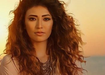 على انغام فيروز .. المطربة غادة رجب تتغنى للمتحف المصرى الكبير