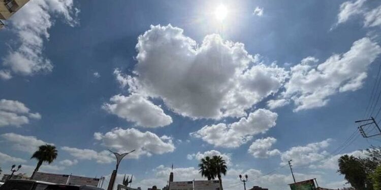 الارصاد الجوية تكشف حالة الطقس الأخد..خريفي مائل للحرارة نهارًا بارد ليلاً 