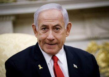 مقابل الحصول على العفو .. نتنياهو يرفض أعتزل الحياة السياسية ويتمسك بمنصبه