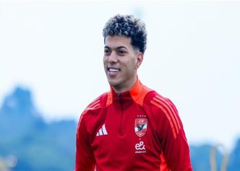 نجم الاهلي السابق : تغيير إمام عاشور غريب .. وهناك علامات استفهام لـ بعض القرارات الفنية