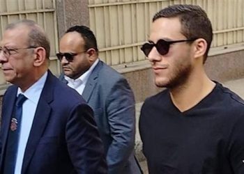 الحبس سنة لـ “رمضان صبحي” مع الشغل فى واقعة التزوير