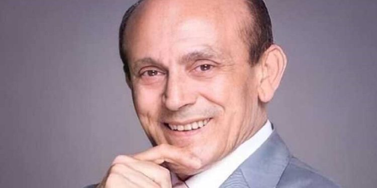 محمد صبحي يكشف تفاصيل تفجيره تمثال الحرية في أحد عروضه المسرحية