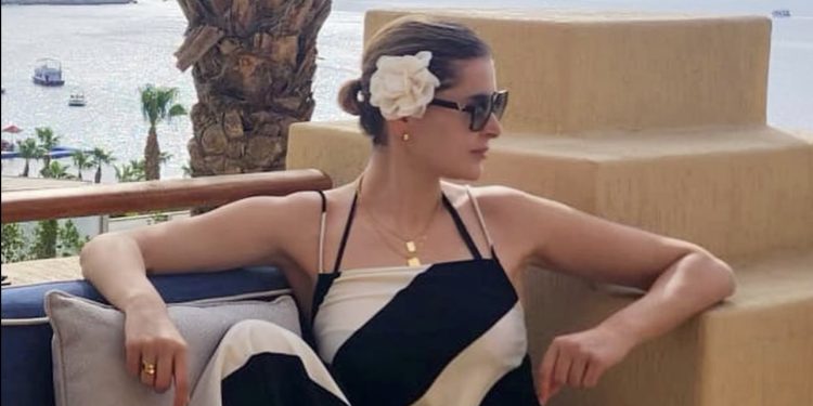 عائشة بن أحمد ويسرى نصر الله فى حفل افتتاح مهرجان القاهرة الدولى للفيلم القصير