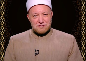 هل أكل لحم الإبل ينقض الوضوء؟.. أمين الفتوى يجيب