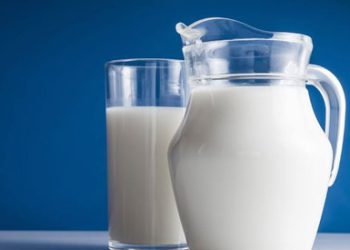 رئيس قسم الإرشاد البيطري تحذر من ألوان وطعوم غير طبيعية في اللبن
