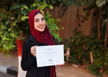 شروق عبد الوهاب حافظ تحصد المركز الثالث في مسابقة القصة القصيرة «بنها ضد الفساد» بجامعة بنها