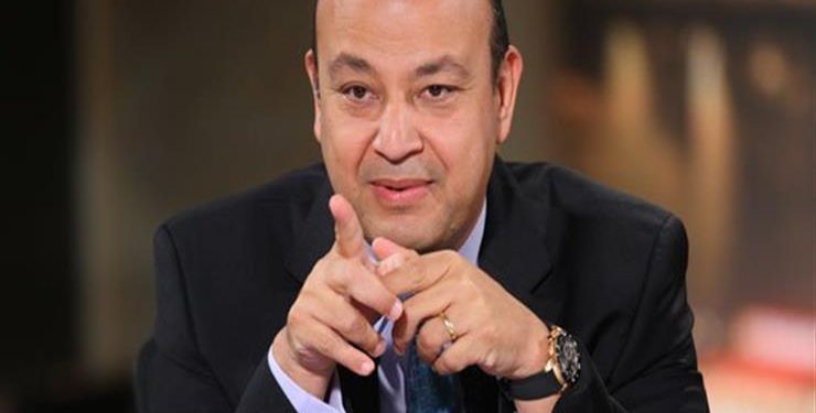 عمرو أديب ينتقد دعوات إغلاق نادي الزمالك: ليه هو شقة مفروشة؟